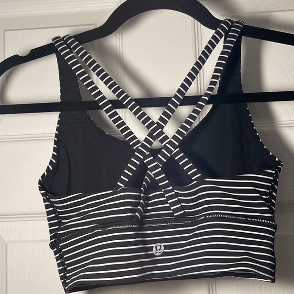 COPY - Lululemon Energy long line sports bra, black and white stripes- size 6 - Picture 2 of 2